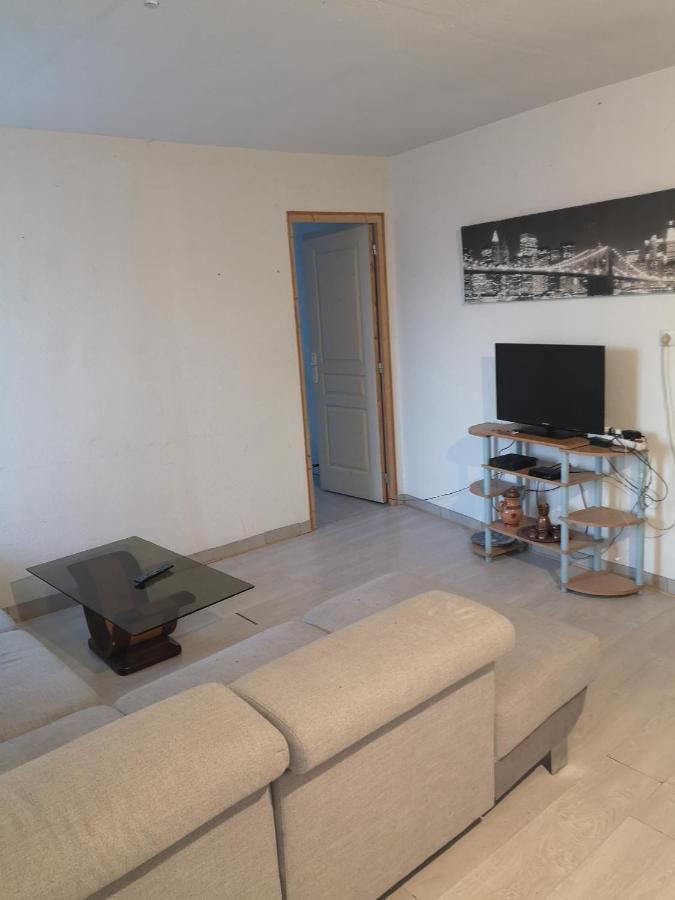 F1 1er étage 3 personnes Apartamento Aubenas Exterior foto